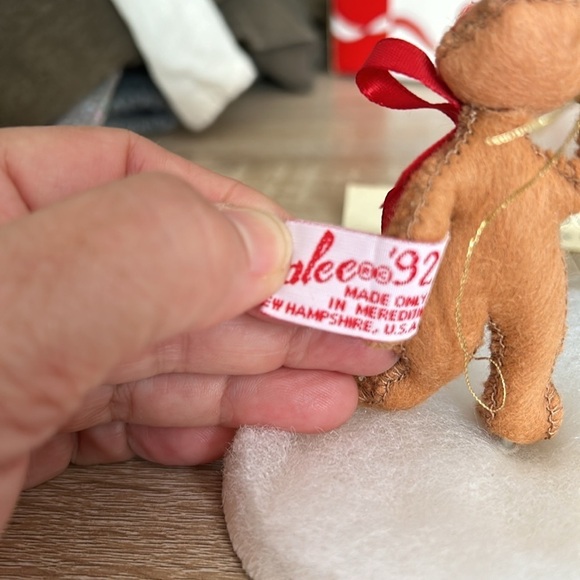 Vintage Annalee Mobilitee 1983 Holiday Christmas Bear on Snow Ornament in Box - Picture 4 of 7